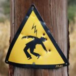 Jak skutecznie oszczędzać energię w firmie?